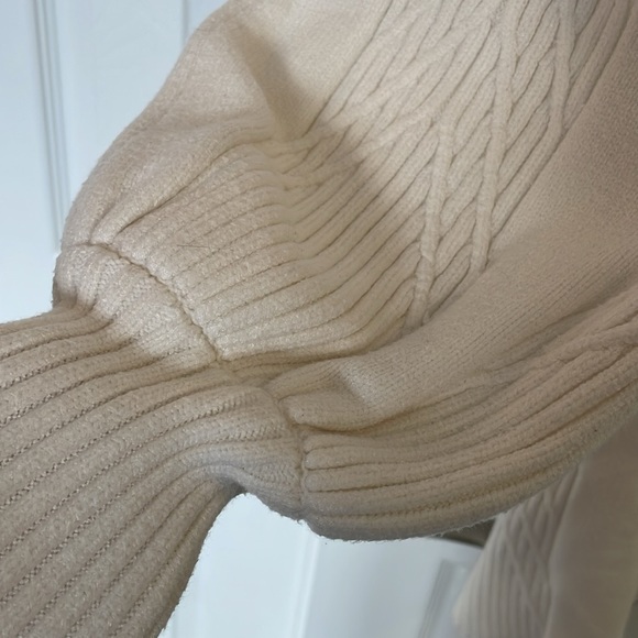 FREE PEOPLE EMMALINE WITH BACK CUTOUT LONG SLEEVE SWEATER DRESS WHITE SIZE SMALL - Picture 7 of 14